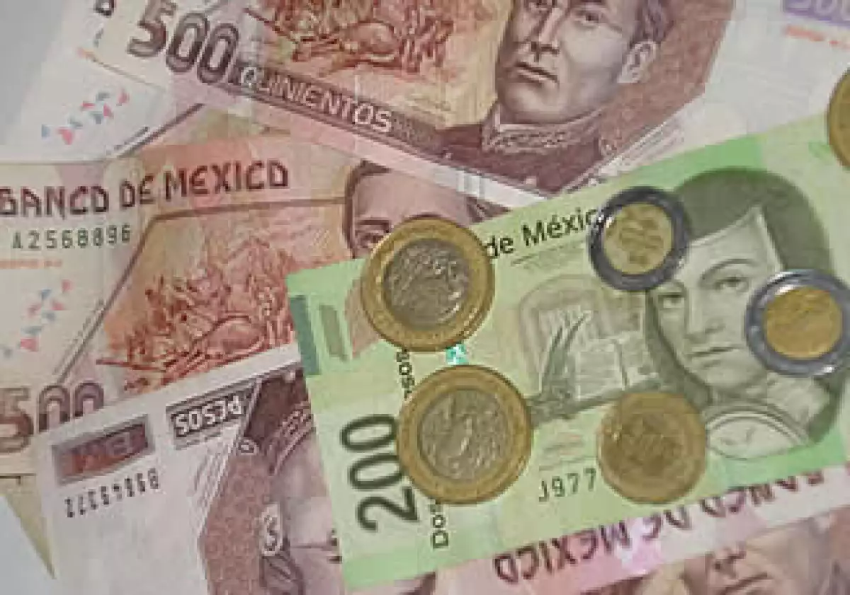 El peso mexicano podría alcanzar una cotización debajo de 12 unidades por dólar. (Foto: CNNExpansión.com )