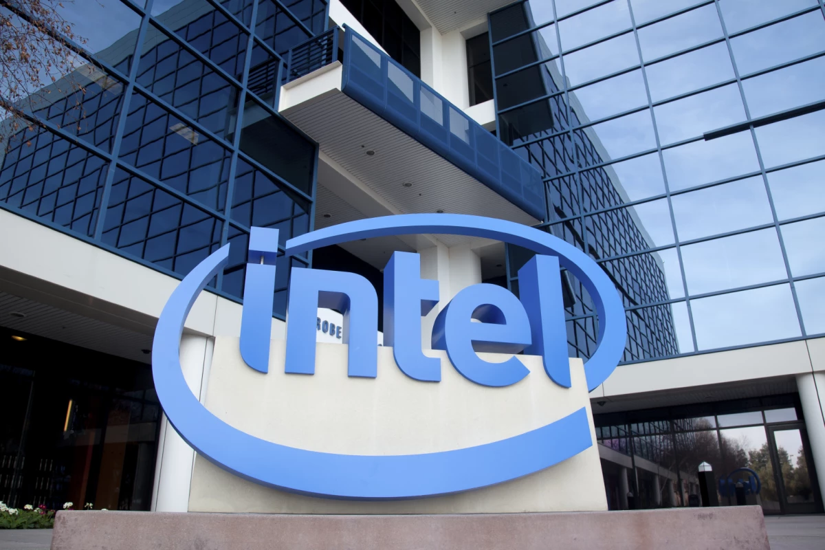 La firma apuesta por el futuro conectado y en la nube para hacer negocios