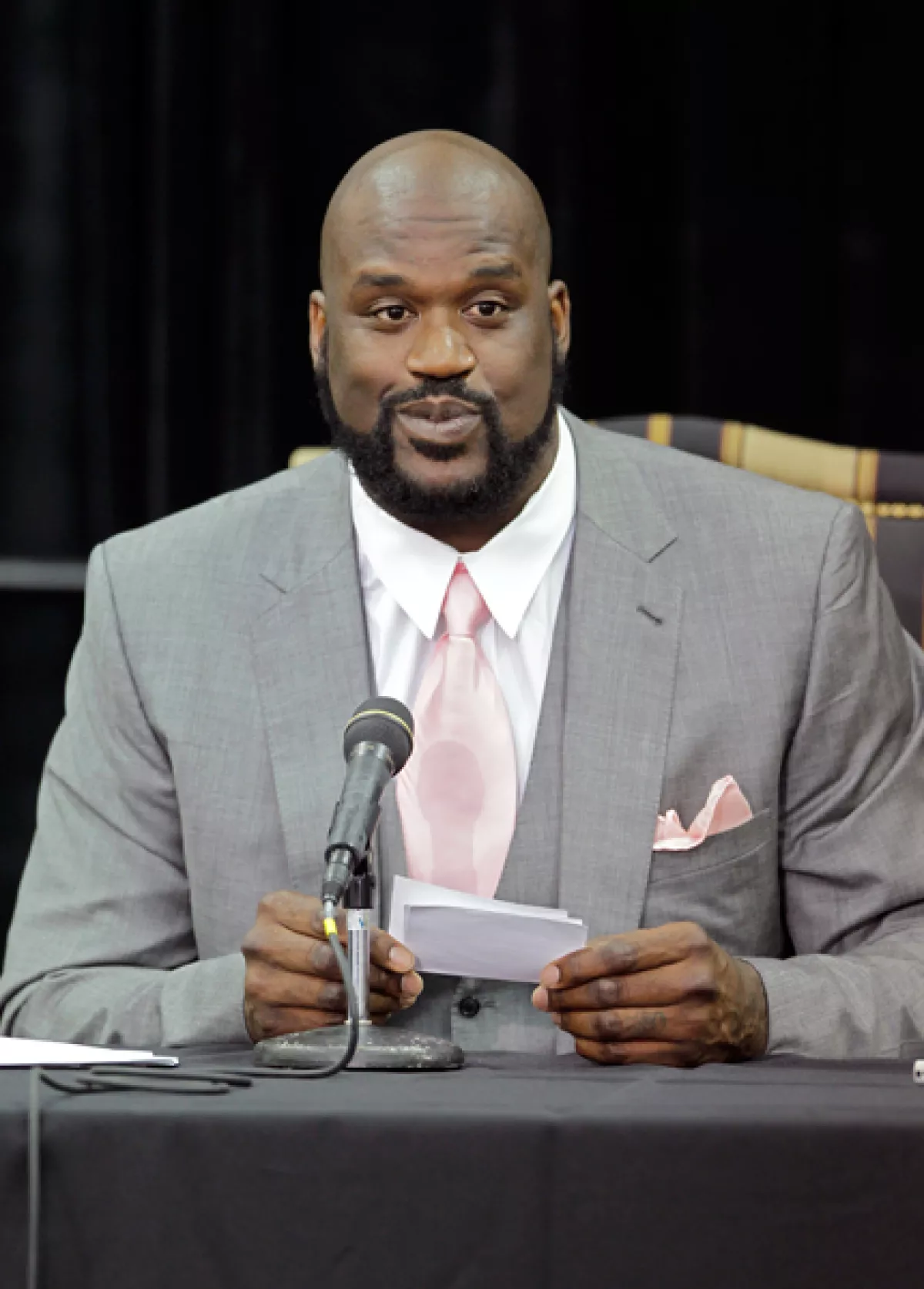 El deportista Shaquille O Neal se unió a twitter en 2008 impulsando a sus seguidores a unirse a la red social. El estadounidense también utiliza 12seconds.tv atrayendo tráfico masivo al sitio, además disfruta de grabar videos en su iphone a través de la app Tout.