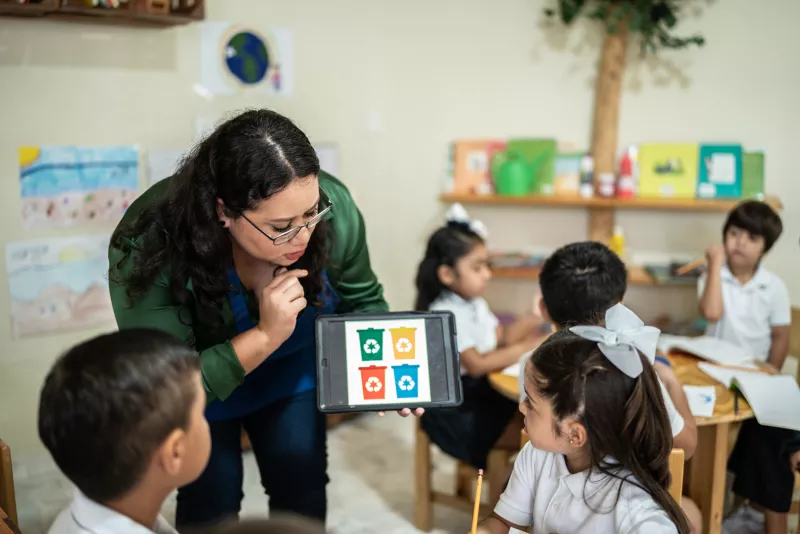 ¿El jueves 15 de mayo hay clases por el día del maestro o hay puente? Esto dice la SEP