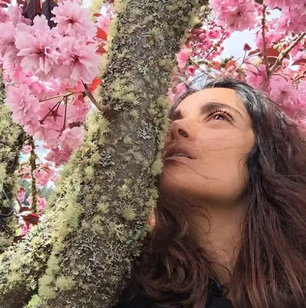 Al natural, así presume su belleza la actriz en Instagram.