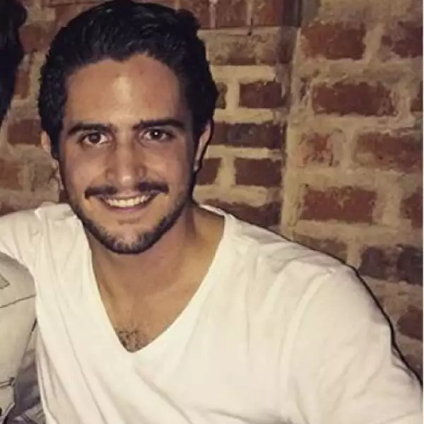 Juan Luis Chalita - Este tapatío nunca pierde el estilo, no se podía quedar atrás luciendo este bigote en tendencia.