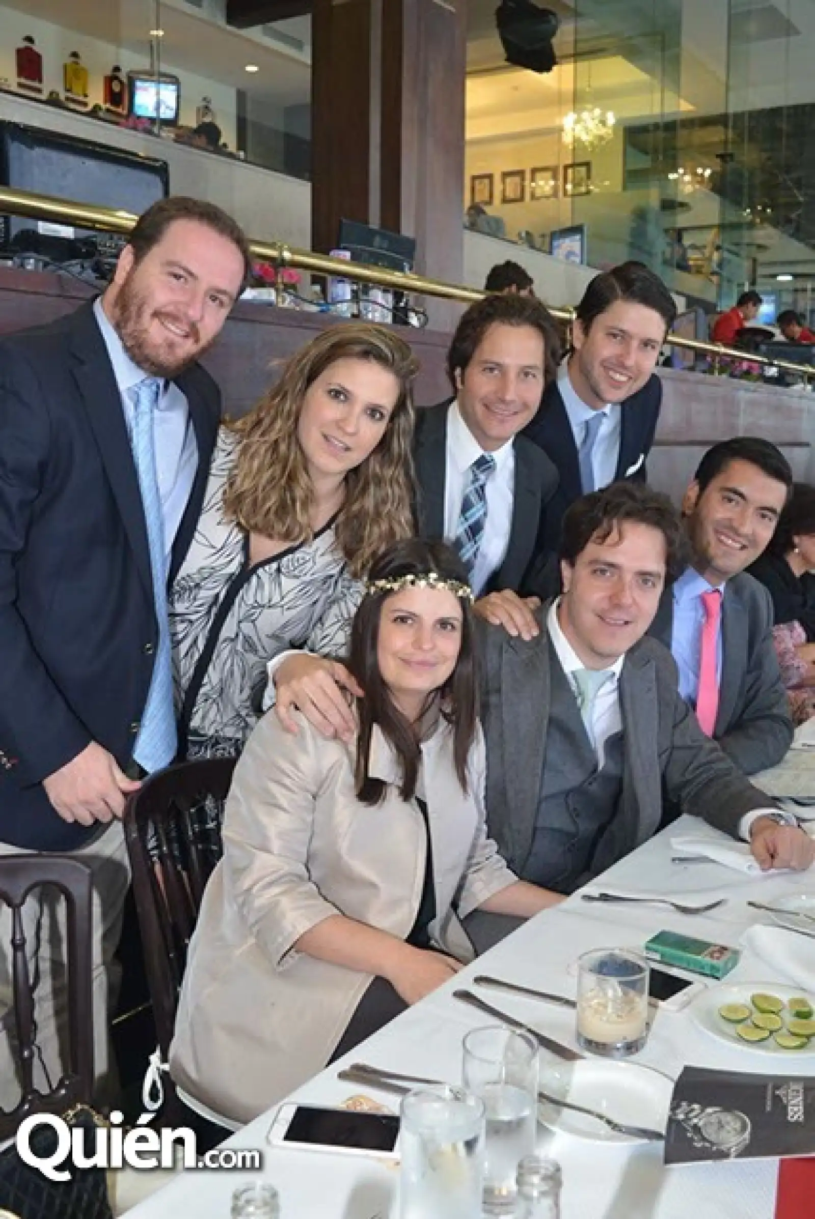 Fernando Guerra,Regina Blasco,Rodrigo Melo,Stefany Arouesty,Gerardo Gallego,Rodrolfo Chávez y Enrique Ortiz.
