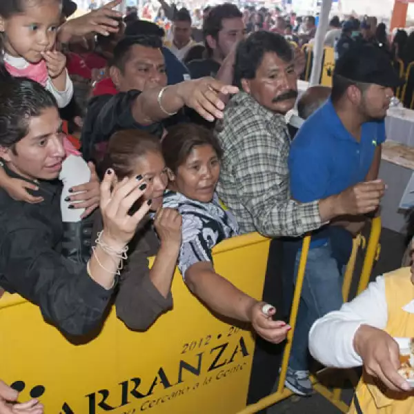 Además de probar las variedades de tortas los asistentes podrán bailar al ritmo de la Sonora Dinamita que amenizará junto con otros grupos el evento culinario.