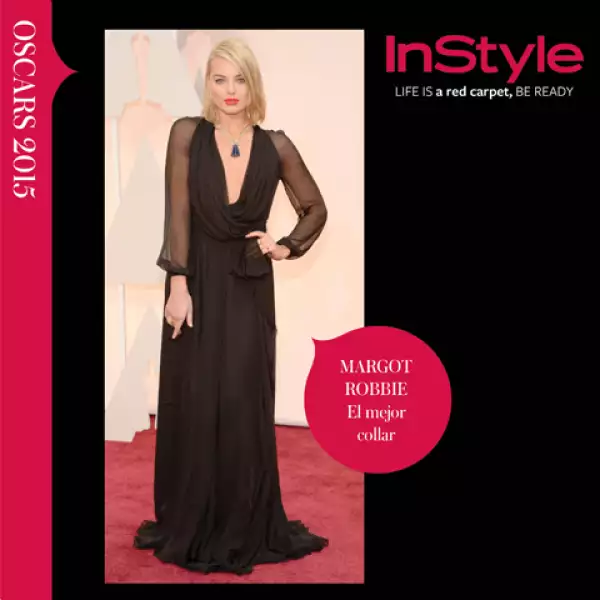 Nada mejor para resaltar un vestido negro que un statement necklace originalmente creado para la duquesa de Windsor en los cuarenta.