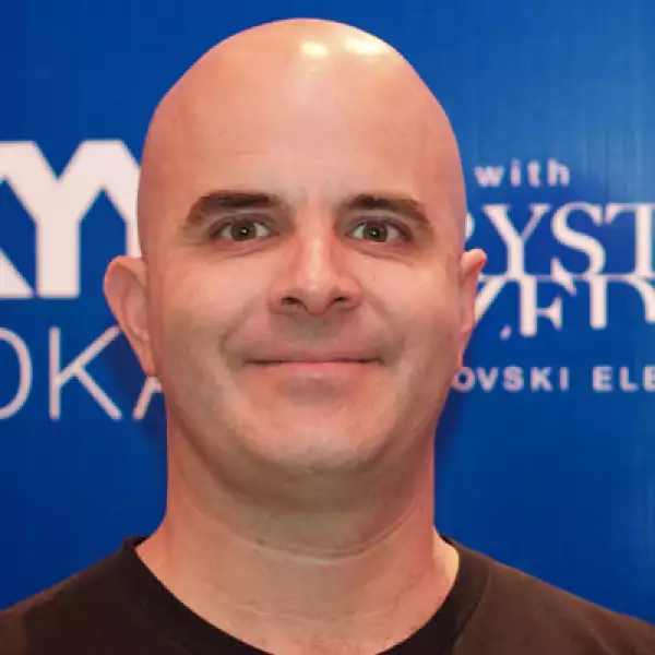 Orfeo Quagliata es el creador de las 5 cocteleras inspiradas en Sex and the City 2.