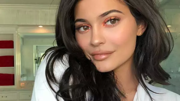 Kylie Jenner aparece por primera vez en la revista Forbes