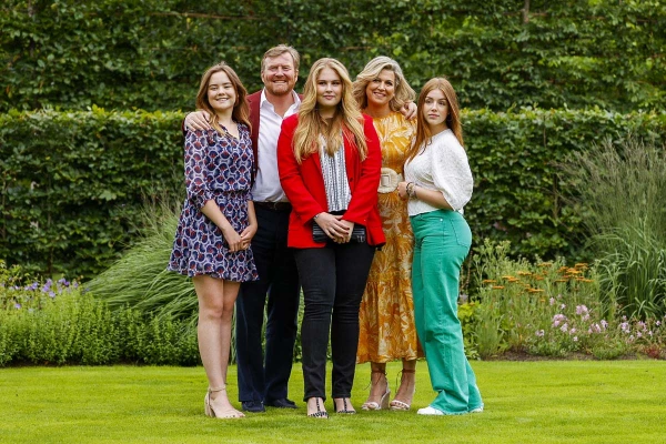 La familia real de Holanda posando previo a sus vacaciones de verano 2021.