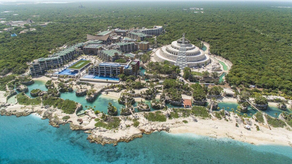 hotel xcaret trip central