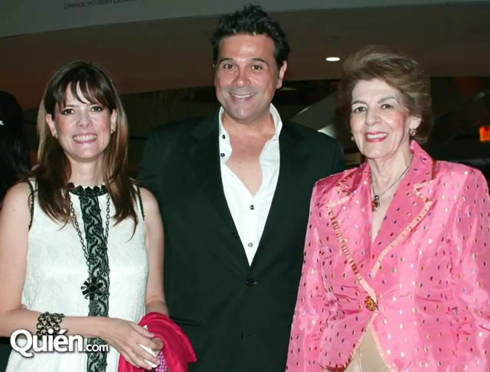 Imelda Domi%u0301nguez,Alberto Benitta y Anita Brunell de Gonza%u0301lez