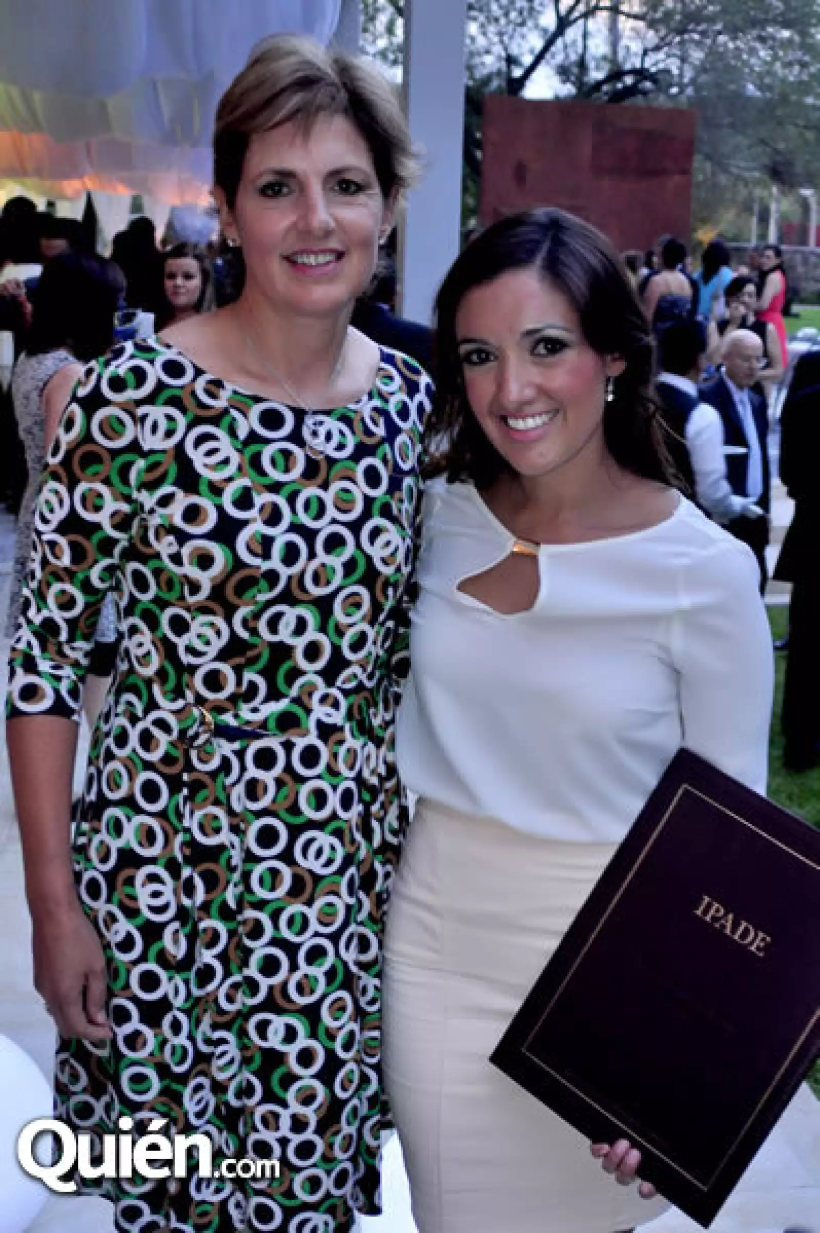 Gabriela Martínez de Villarreal y Gabriela Villarreal