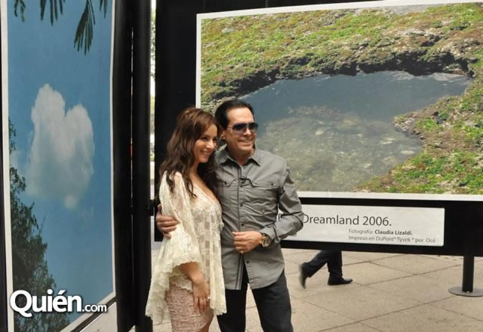 Claudia Lizaldi y Juan José Origel