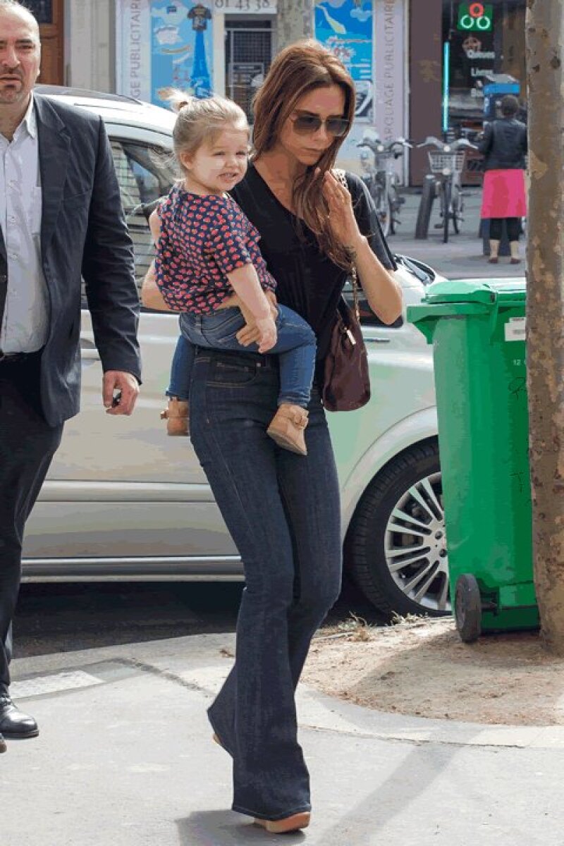 Victoria Beckham y Harper Seven- La cuarta de los Beckham a su corta edad está catalogada como la niña más stylish de Hollywood.
