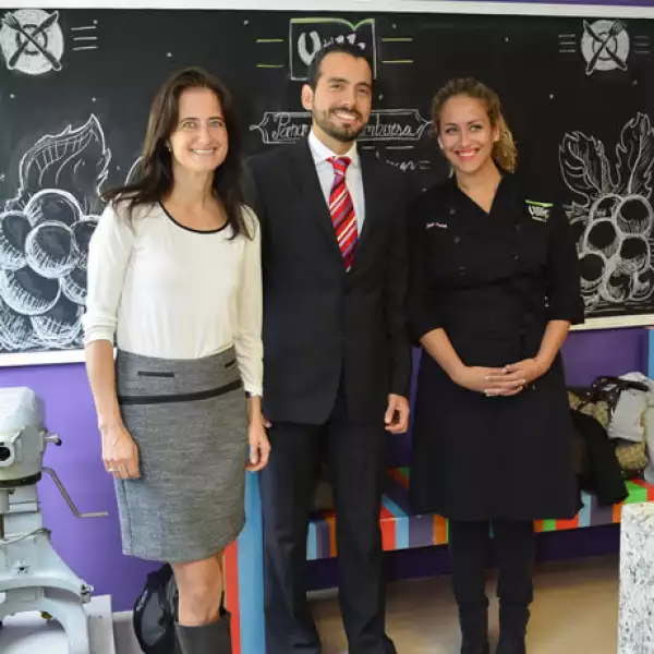 María Isabel Santalotamm,Fernando Zárate,Linda Cherem