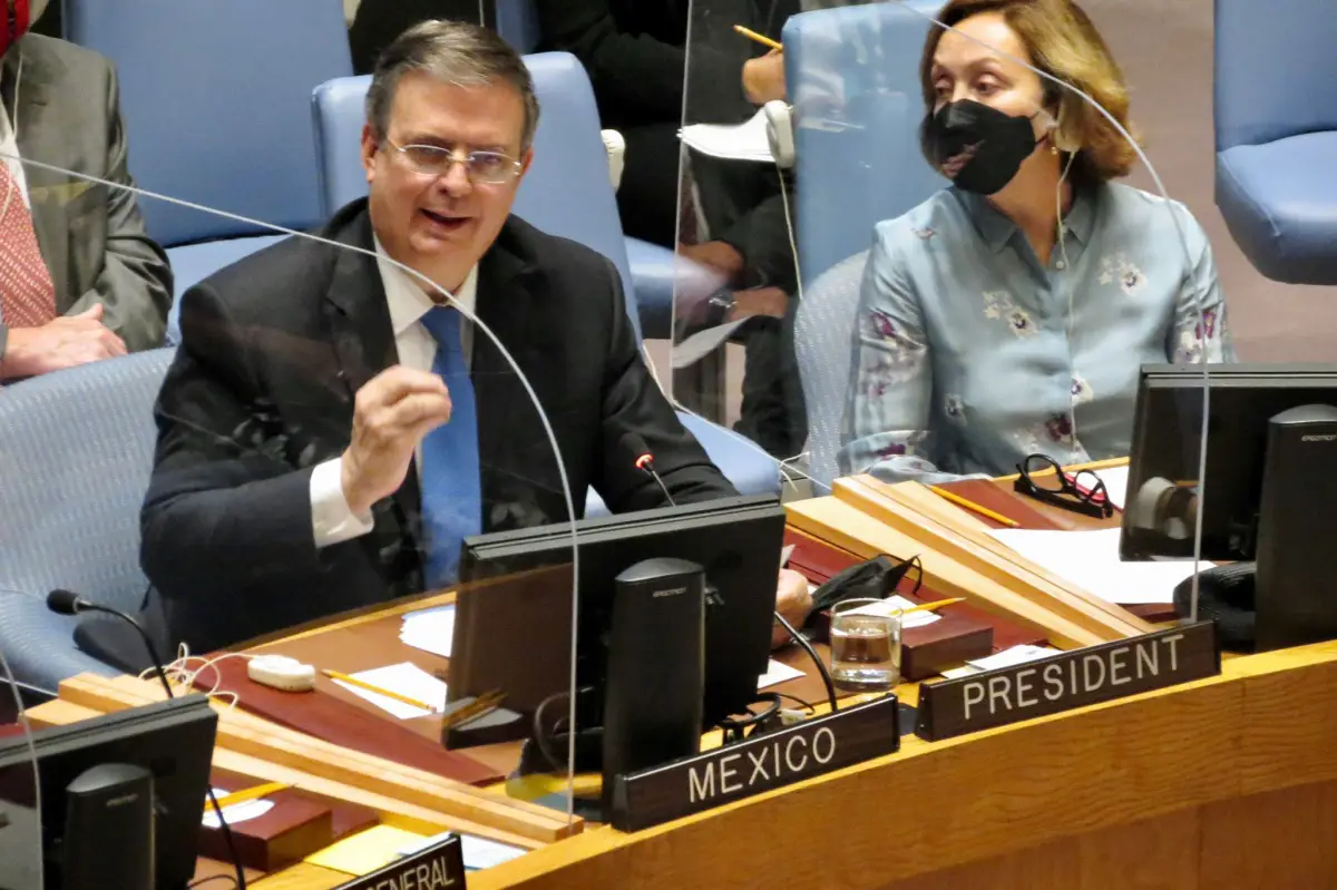 Ebrard--ONU