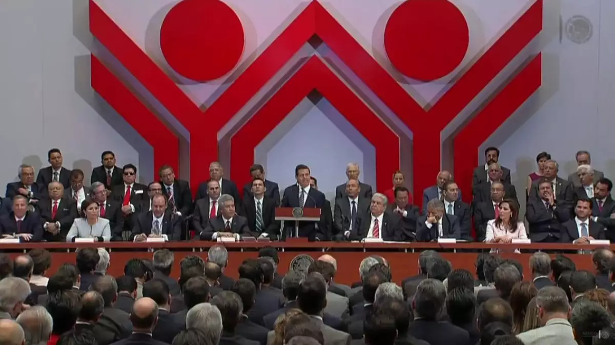 El presidente mexicano dijo ante los integrantes de la Asamblea General Ordinaria del Infonavit que impulsará el crecimiento de la vivienda.