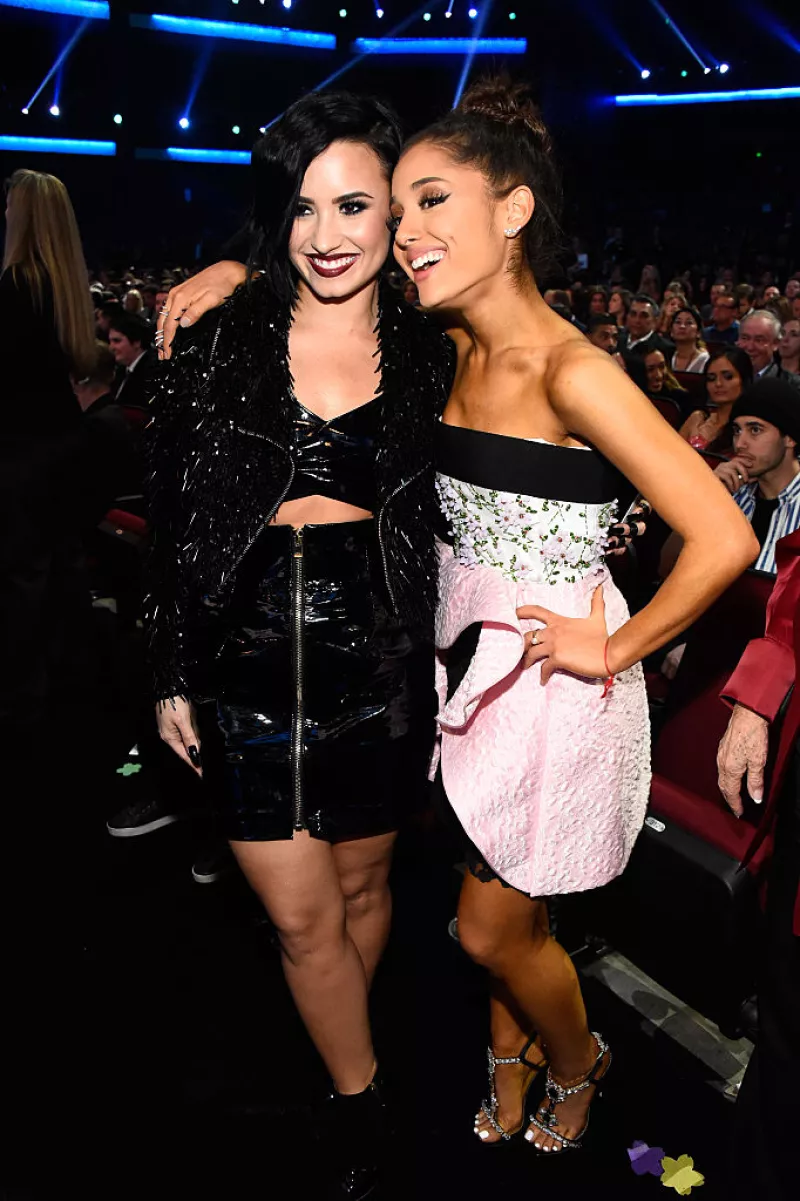 Demi Lovato y Ariana Grande