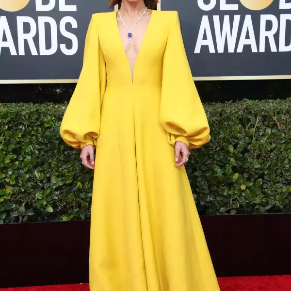  Zoey Deutch en Fendi 