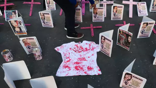 Protesta Feminicidios Palacio Nacional