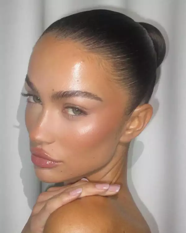 satin makeup trend.jpg