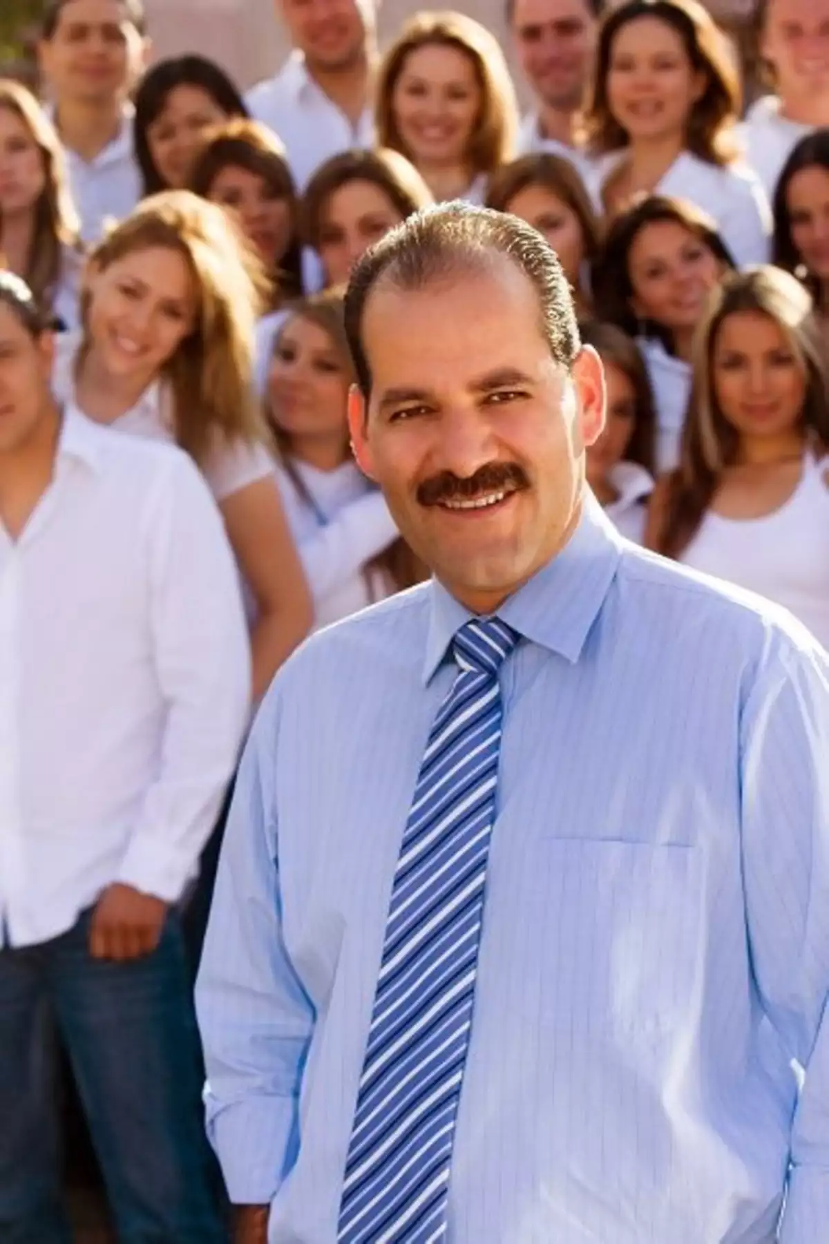 El candidato del PAN a gobernador de Aguascalientes, Martín Orozco, plantea sus primeras acciones a realizar en diversos ámbitos.