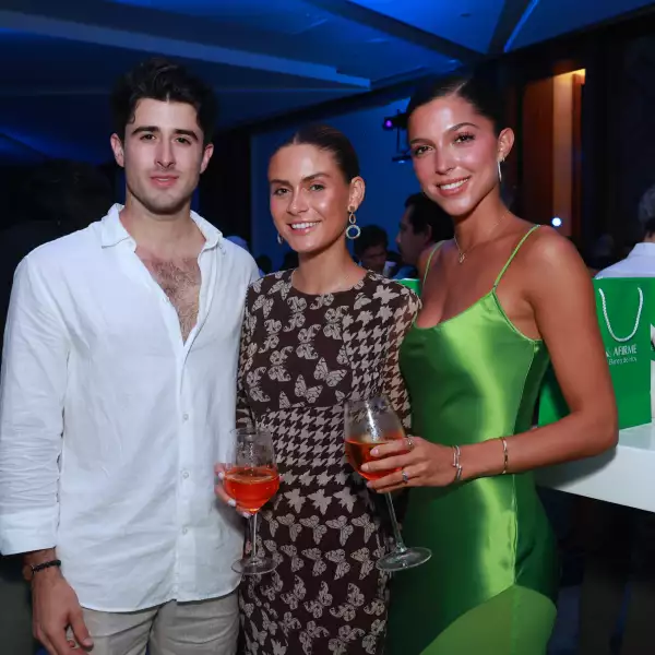 José Cuervo,  María Moreno  y Eugenia Rodríguez