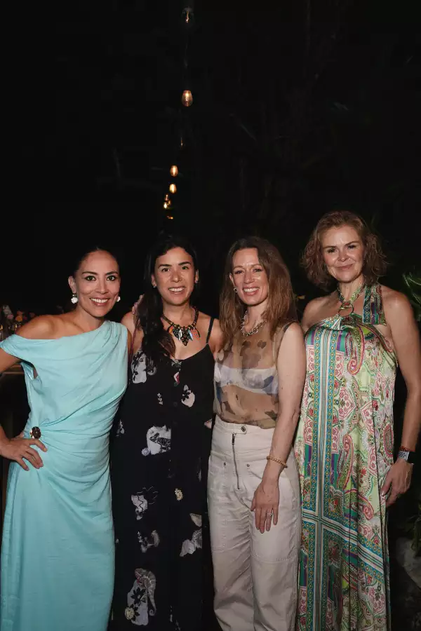 Women's Retreat- Dia 2-5924 2.jpg