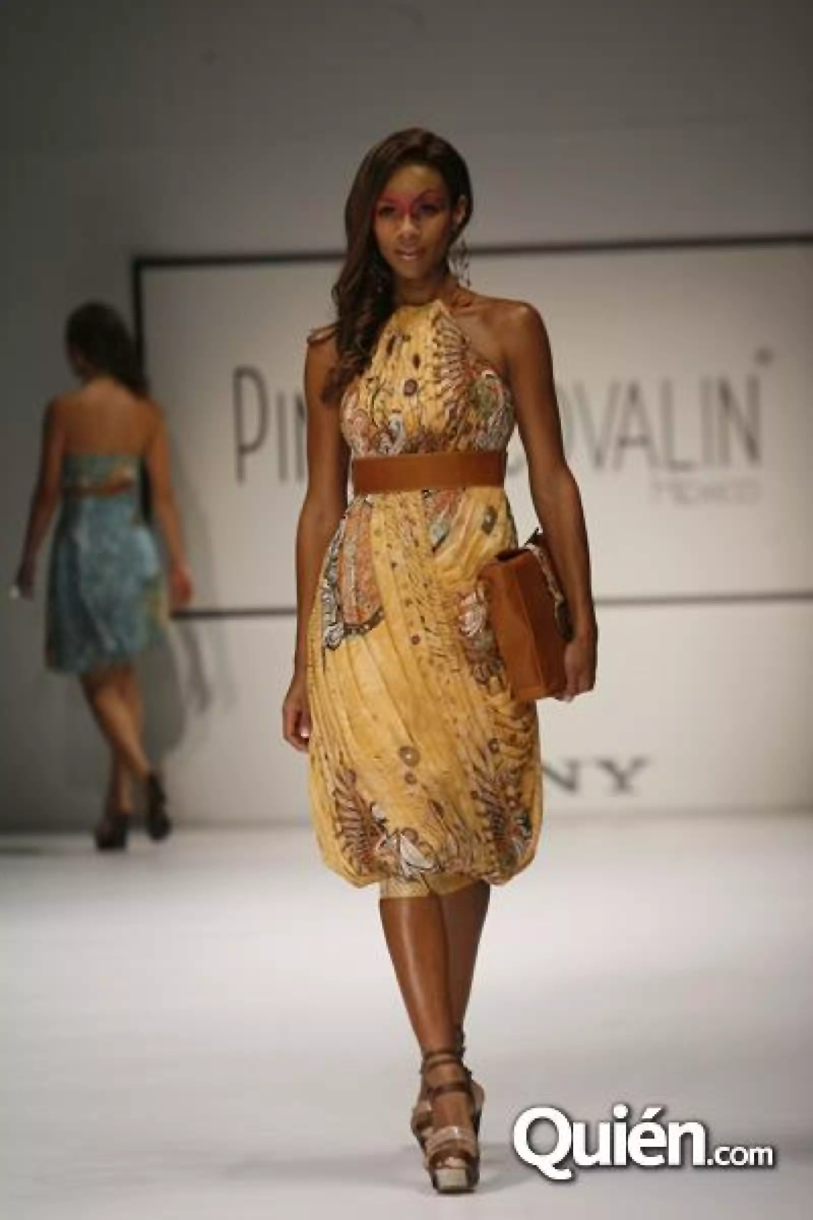 Dfashion Pasarela Pineda Covalin