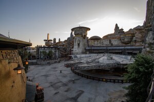 Star Wars: Galaxys Edge - Millennium Falcon: Smugglers Run