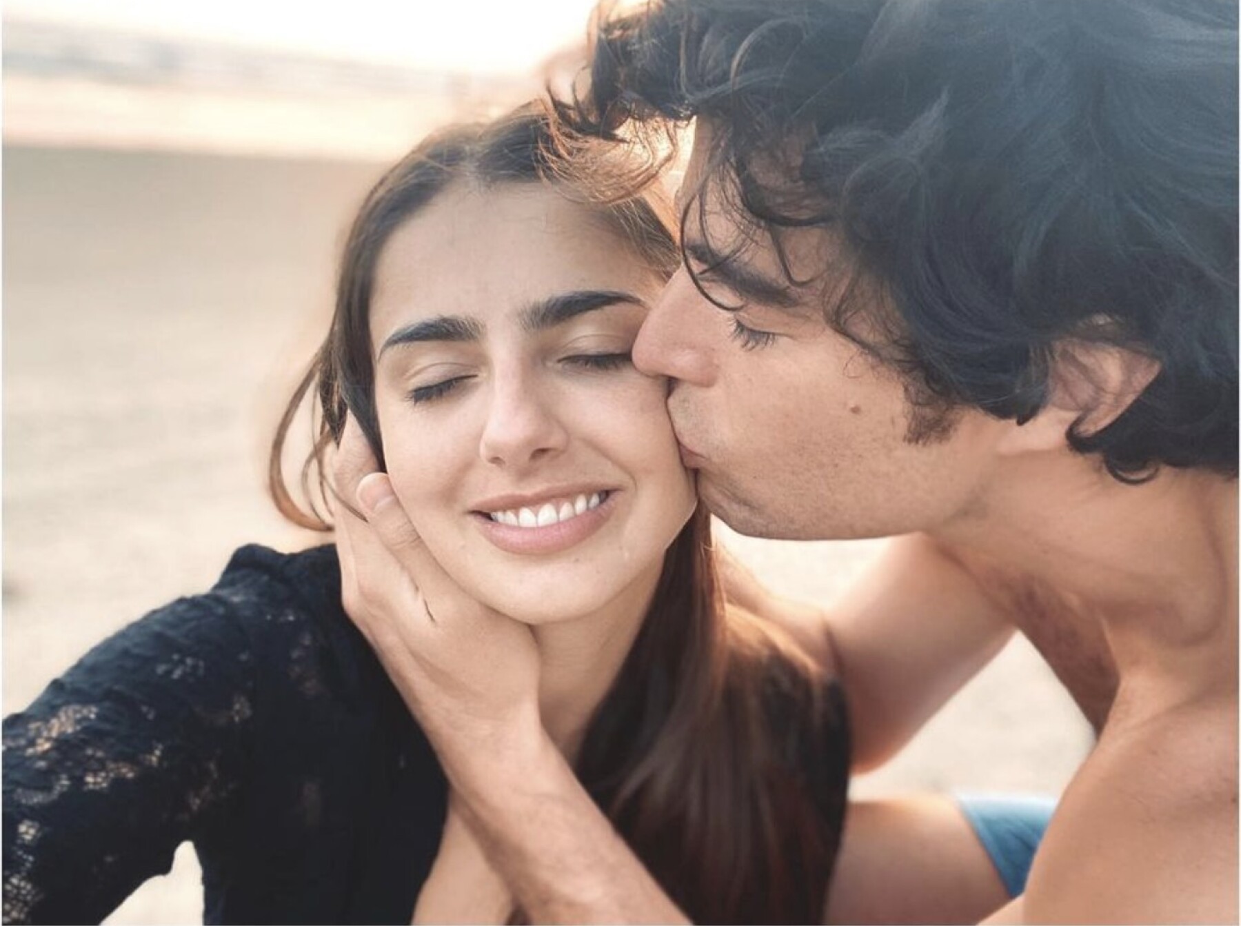 Michelle Renaud Y Danilo Carrera Ponen Fin A Los Rumores De Separacion A un mes de que danilo carrera y michelle renaud dieron a conocer que si eran pareja e incluso publicaron romanticas fotografias en redes terminar esta bien. michelle renaud y danilo carrera ponen