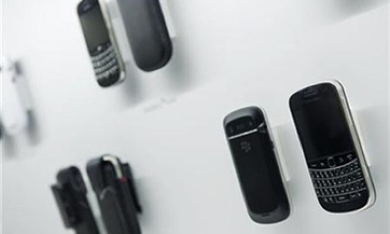 RIM, el fabricante de las BlackBerry, aseguró el martes pasado que el problema se había solucionado, y luego se retractó. (Foto: Reuters)