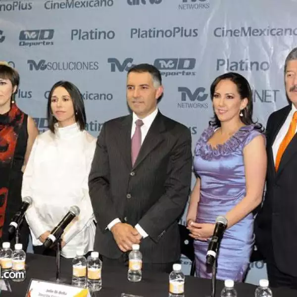 Leslie Casillas,Fidela Navarro,Julio Di-Bella,Martha Reyes y Enrique Muñoz