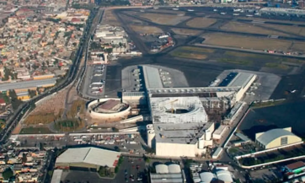 AeropuertoMexico01