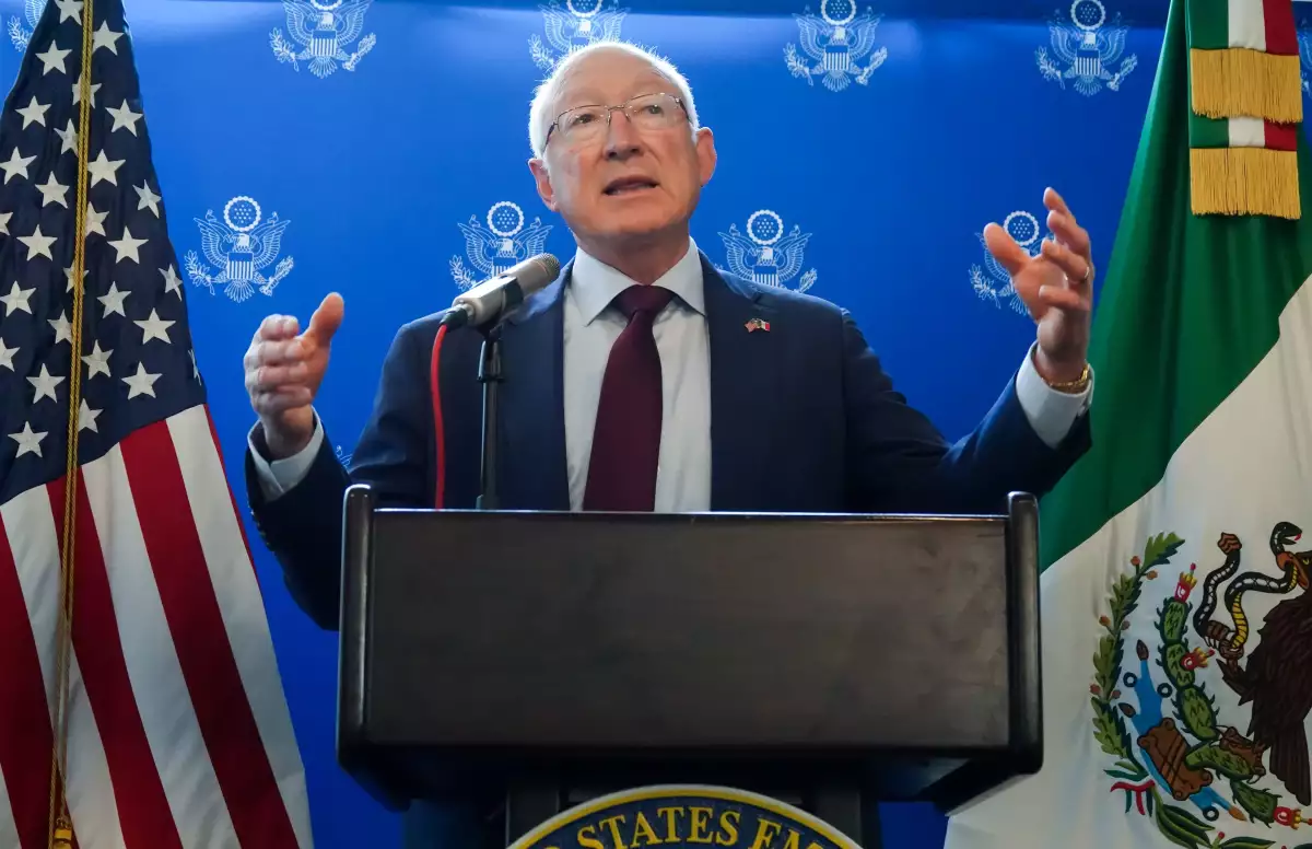 Ken Salazar durante la conferencia sobre fentanilo y los hechos ocurridos en Matamoros, Tamaulipas, dónde murieron dos ciudadanos estadounidenses