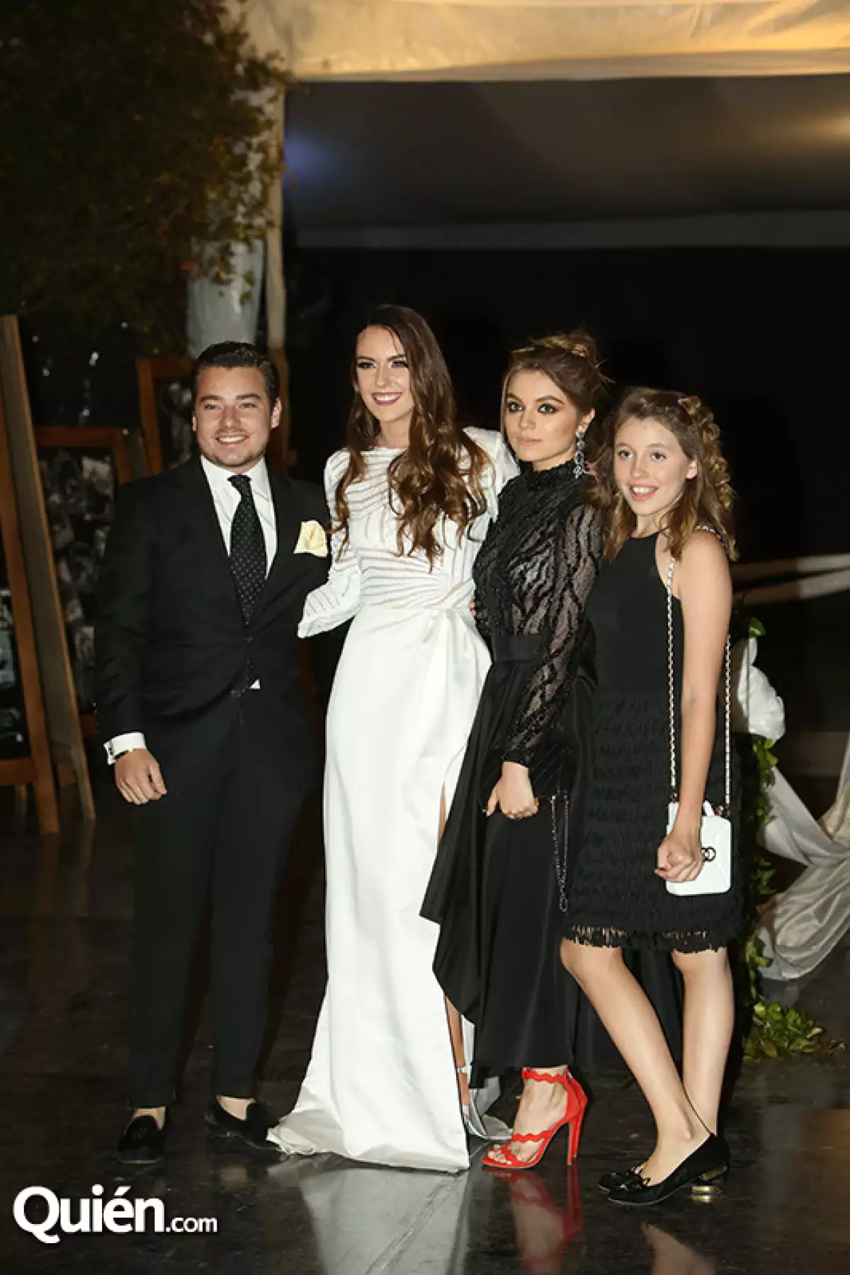 Jorge Álvarez, Macarena Valle, Sofía Castro y Regina Castro