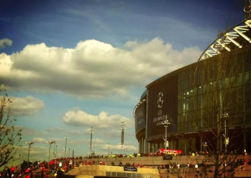 El mexicano debutó haciendo publicidad para Heineken con una historia sencilla pero con gran moraleja que además, lo llevó a él y a un mexicano más a Wembley.
