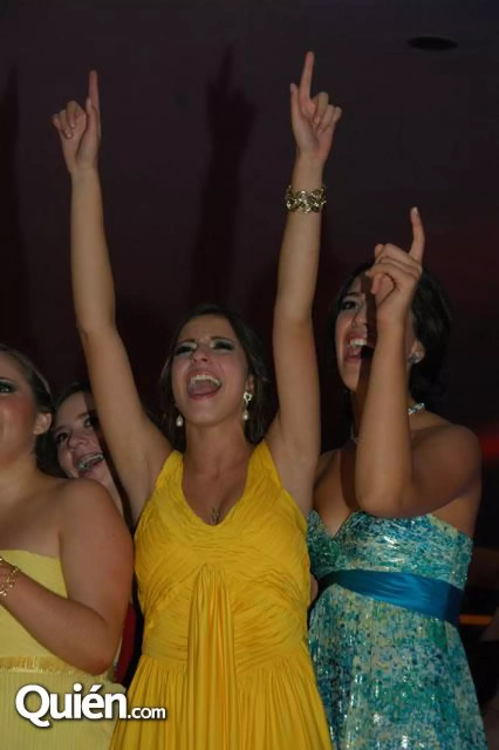 Fer Chávez,Rossana Valencia