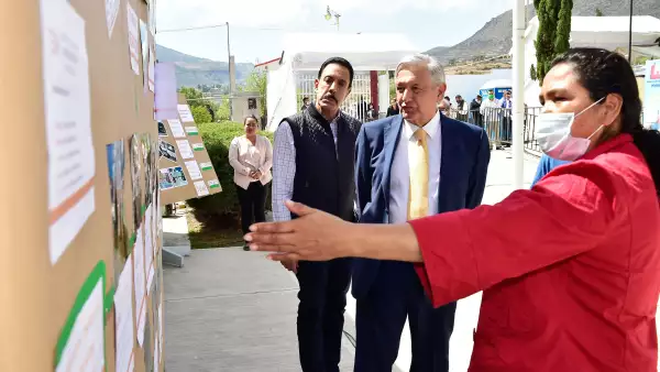 AMLO La Escuela es Nuestra Hidalgo-1.jpg