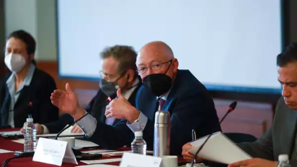 ken-salazar-trafico-armas