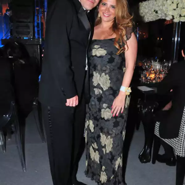 Gerardo Hidalgo,Alejandra Escudero