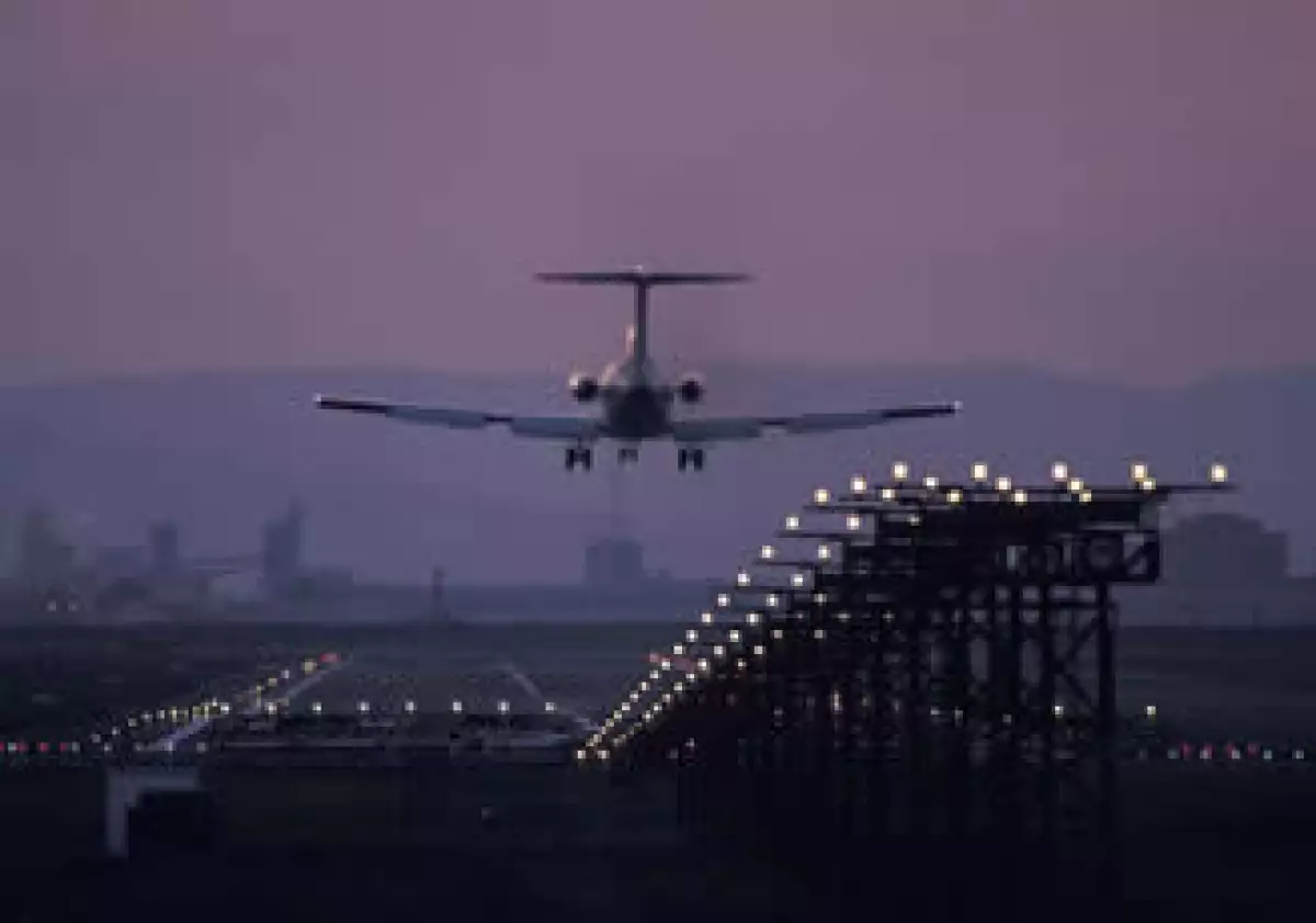 En total, 1,558 millones de pasajeros circularon por alguno de los 12 aeropuertos de GAP en febrero. (Foto: Photos to go)