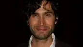 El cantante es de los más queridos del público pues comenzó su carrera con tan sólo siete años y esta semana festeja su cumpleaños con el lanzamiento de su nuevo disco.
