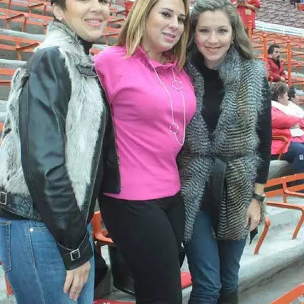Mariel Almada,Bertha Gastelum y Mara Almada