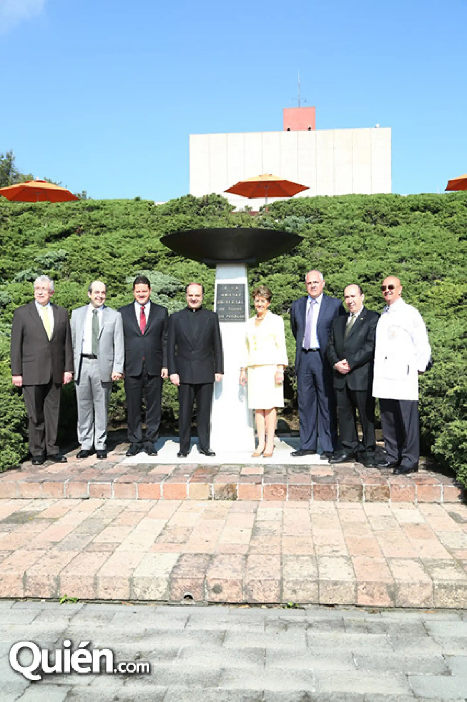César Gómez Monges, Dra. Mercedes Juan López, Eduardo González Pier, Eduardo Monroy, Manuel Ruiz de Chávez, Padre Jesús Quirce, Tomás Barrientos y Arnulfo L. Gamiz
