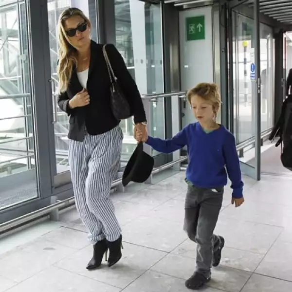 Kate Hudson cuida sola de su hijo Ryder Russell, hijo del rockero Chris Robinson.