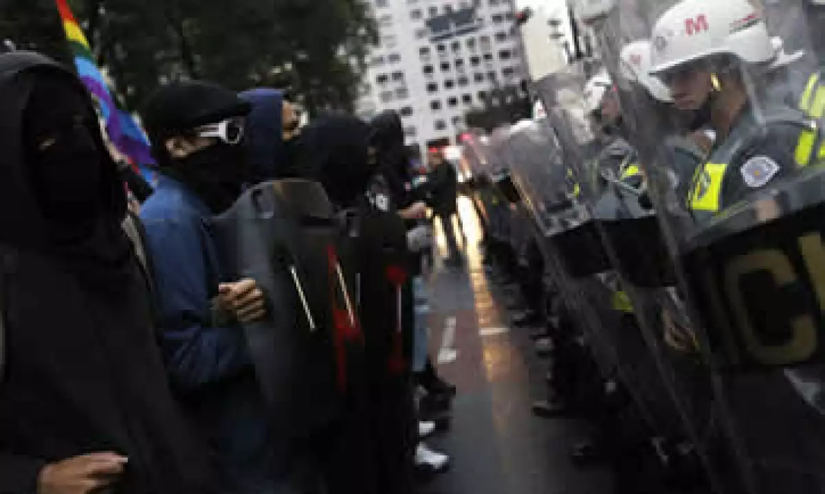 No está claro si la policía podrá lograr órdenes de arresto. (Foto: Reuters)