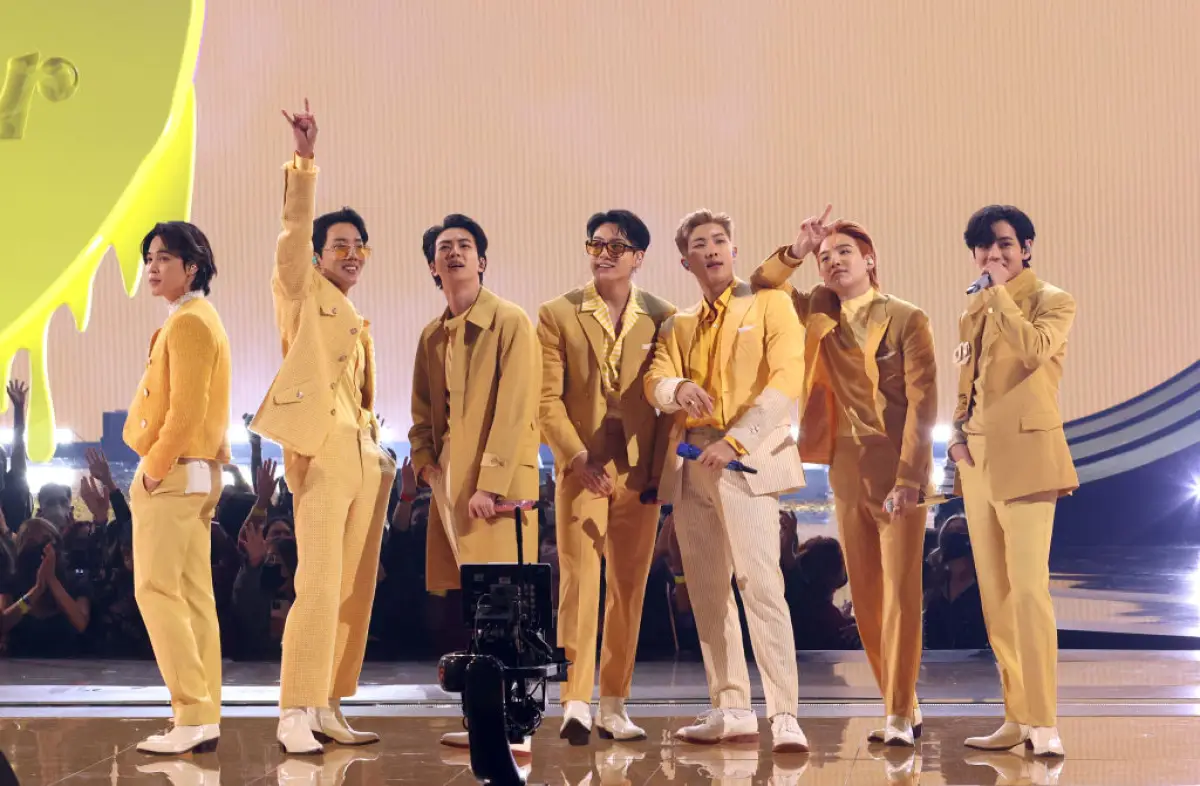 2021 American Music Awards - Fixed Show