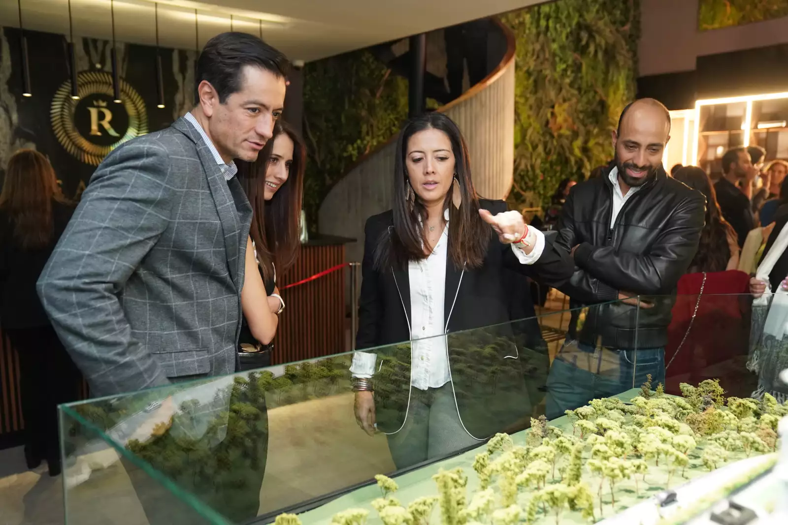 Enrique Schleske, Elena Vázquez, Liliana Talavera y Mauricio Díaz