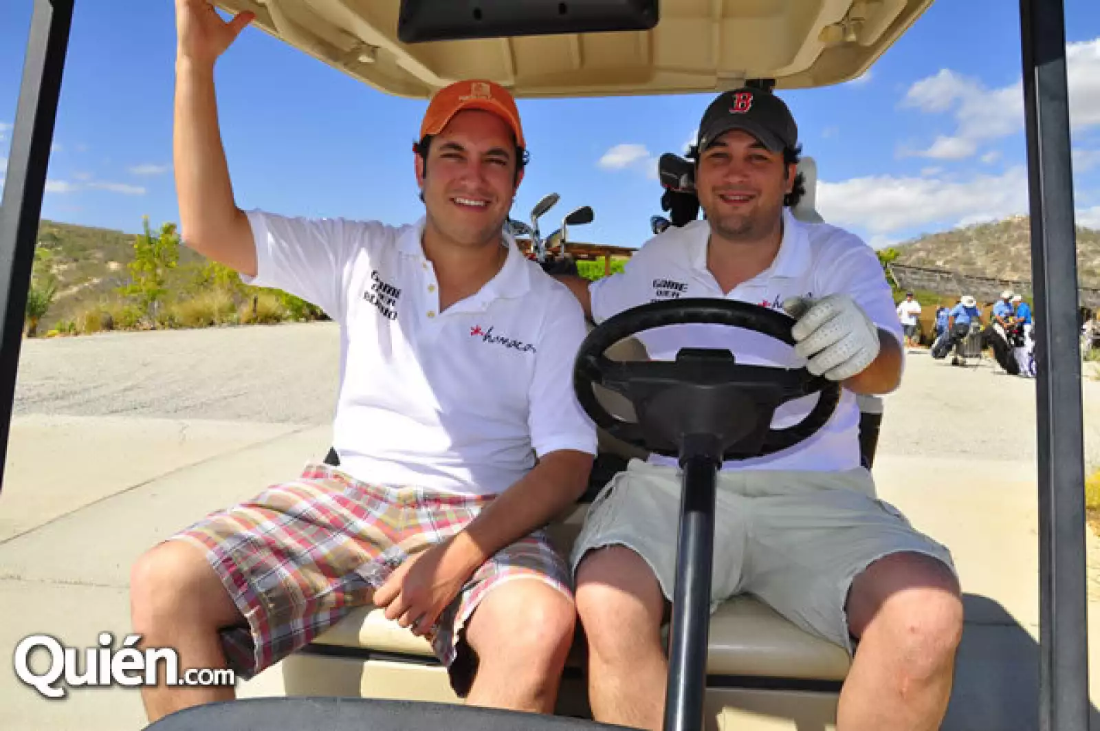 Iñigo González,Manuel Salles