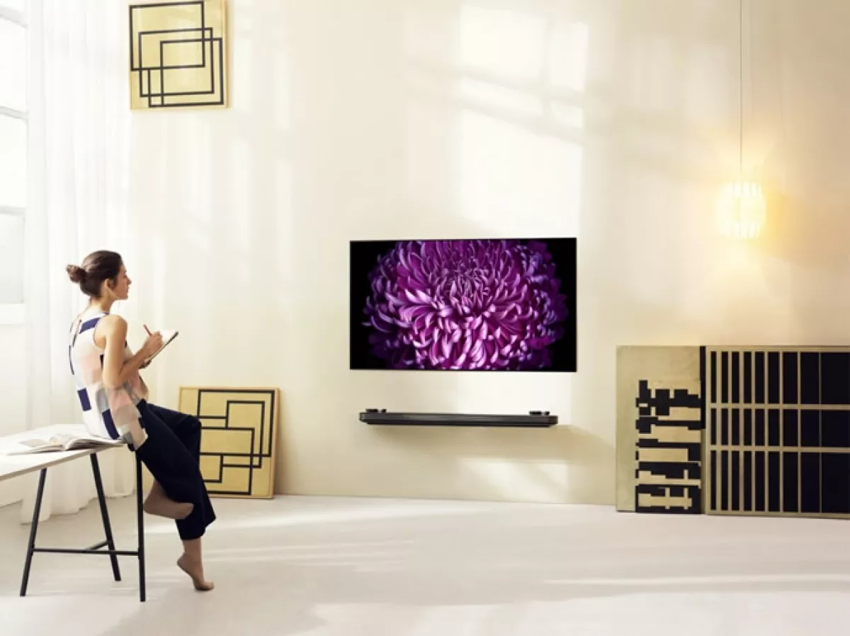 LG Signature OLED TV W7